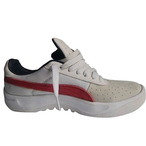 Puma shoes - Picture 4 of 10